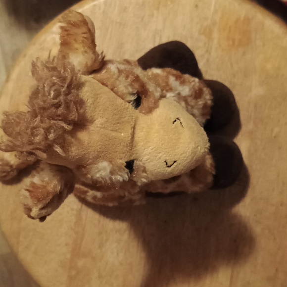 The Petting Zoo Giraffe Realistic Stuffed Animal Beanie Sitting Lovey Plush 9.5" - Picture 7 of 9